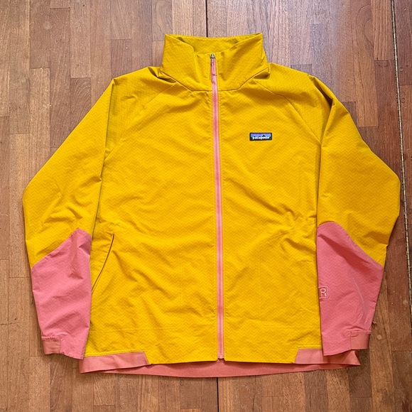 Patagonia Jackets & Blazers - Patagonia R1 CrossStrata Women’ Fleece Jacket